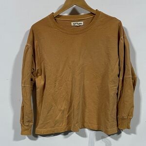 Rivet & Thread Vintage-Inspired women’s Long Sleeve Crewneck Shirt - Tan